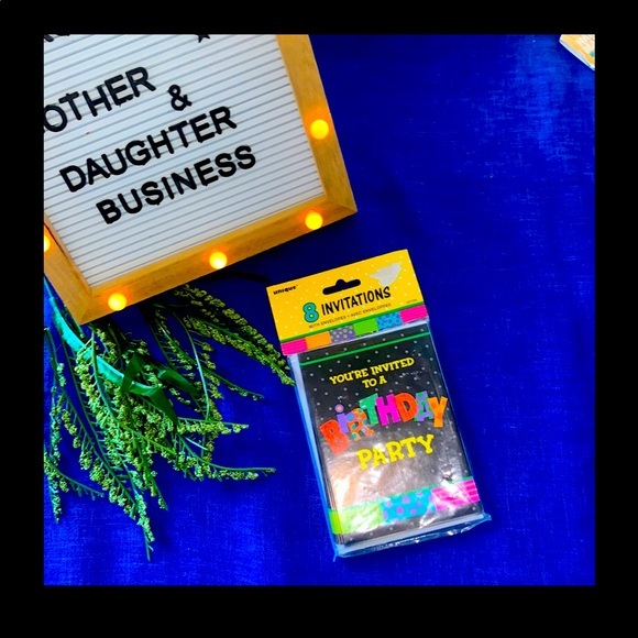 unique Party Supplies Package Of 8 Traditional Birthday Party